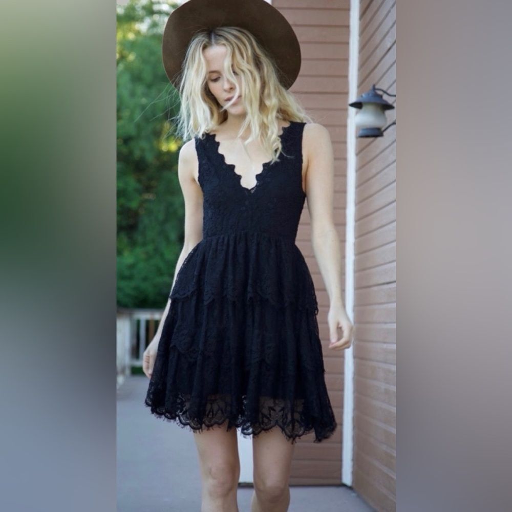 Free People x Nightcap Dixie Rose Lace Mini Dress s BLACK
